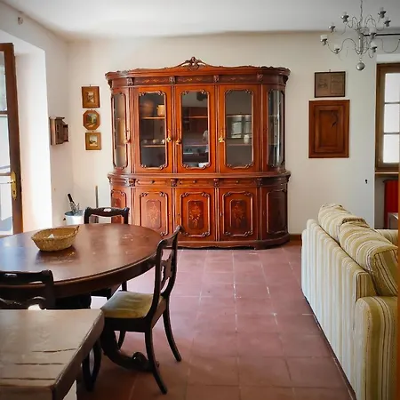 Cara House Tuscany 招待所